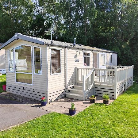 Holiday Home Sleeps Six 圣伦纳兹 外观 照片