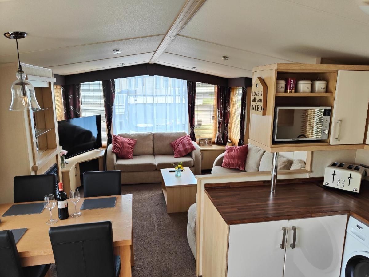 Holiday Home Sleeps Six 圣伦纳兹 外观 照片